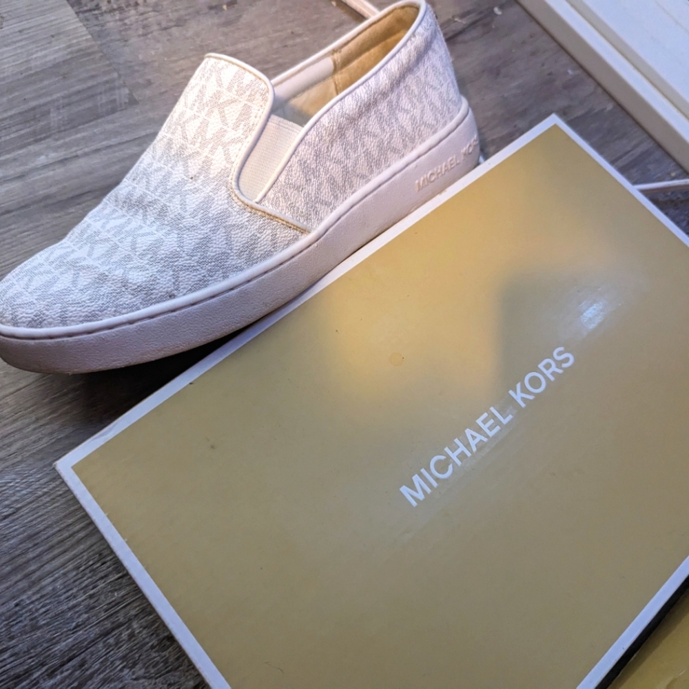 Michael kors mk slide flats